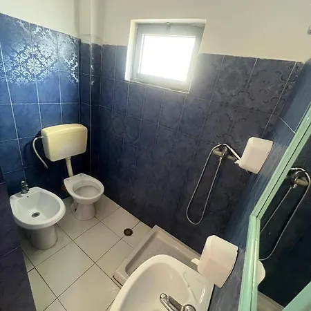 Linda's 酒店 Durrës