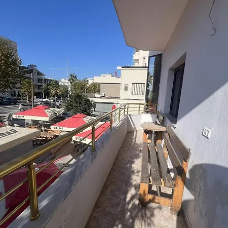 Linda's Hotel